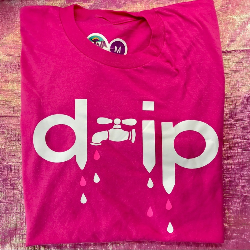 Drip T-Shirt Size M
